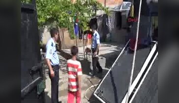 Şiddet uygulayan kocasını oğluna öldürttü