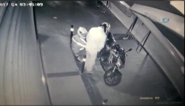 İstanbul'daki motor hırsızlıkları kamerada