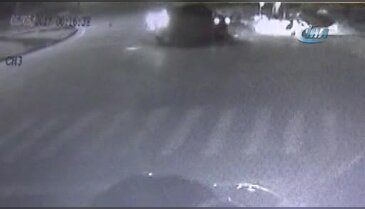 Bursa'da otomobille çarpışan motosikletteki 2 Suriyeli yaralandı - 2
