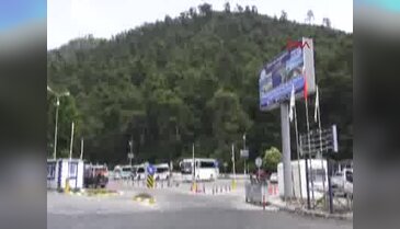Cep telefonuyla oynarken yolcusunu ezerek öldürdü