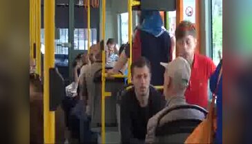 Bursa metrosunda kadınlara özel vagon uygulamasına tepki!