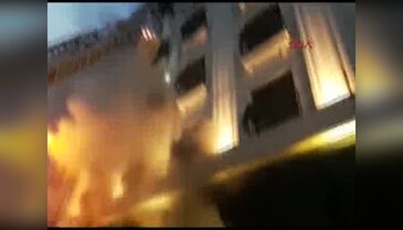 Kumkapı'da otelde yangın! Mahsur kalanlar var