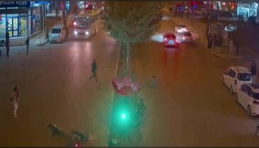 Motosiklet kazaları saniye saniye kamerada