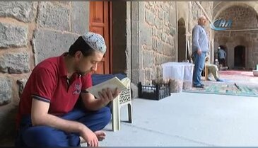 İtikafa girdiler, hayatla ilişiklerini kestiler