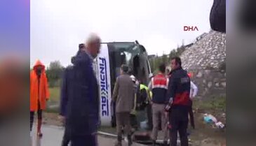 Yolcu otobüsü köprüden alt yola düştü! Yaralılar var