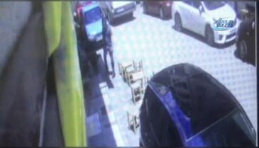 Bursa'da sokak ortasında dehşet kameralara yansıdı!