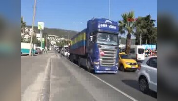Vatandaşlar tatilde Bodrum'a akın ediyor