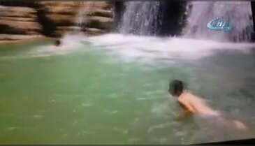 Samsun'da arkadaşının boğulma anını görüntüledi