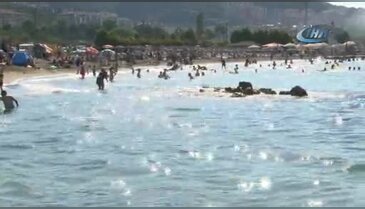 Bursa'da sıcaktan bunalanlar denize koştu!