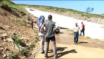 Bursa Uludağ'da kampta ayı paniği