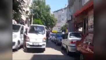 Bursa'da Yunus polislerinden uyuşturucu satıcılarına suçüstü