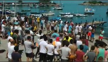 Kabotaj bayramında halat çekme yarışında kavga!