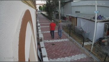 Belediye başkanının makam odasına kadar girdiler!