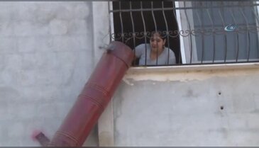 Eşi yorulmasın diye 'çöp boru hattı' kurdu