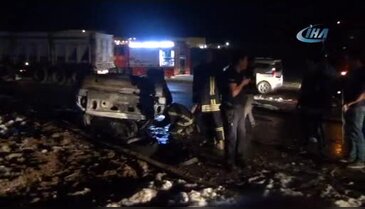 İki araç çarpıştı, feci şekilde can verdiler!