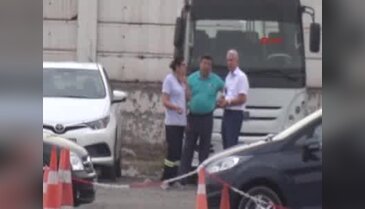 Otomobildeki bomba düzeneği polisi alarma geçirdi