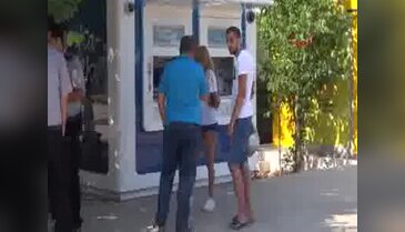 'Hero' tişörtü giyen sevgililer gözaltında!