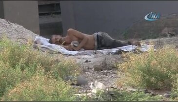Çıplak yatınca ölü sanıldı, sarhoş çıktı
