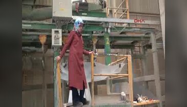 Bursa'da mimarlık öğrencileri betonla hayat veriyor