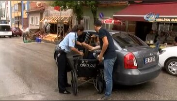 Uyuşturucunun 'ana'sı baston fırlattı