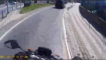 Aziz Yıldırım trafikte kavga etti
