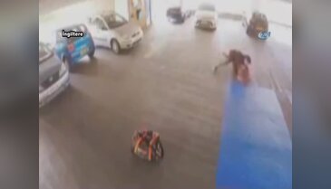 Hırsız yanlış adama çattı