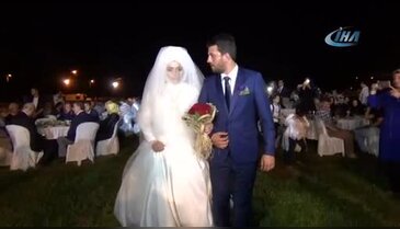 Çavuşoğlu, Bursa'da iki ayrı düğün törenine katıldı