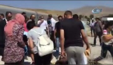 Trenin vagon kapağı düştü: Yaralı askerler var