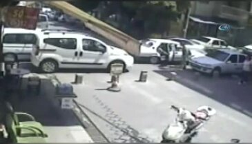 İki kadının 'trafik' tartışması kavgaya dönüştü