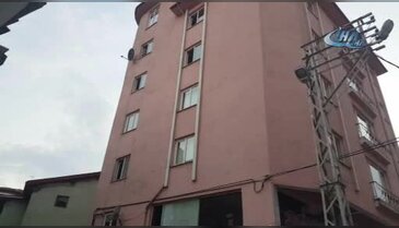 Yangın merdiveninden eve girdiler: Acı manzarayla karşılaştılar