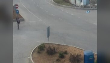 Otomobilin çarptığı genç kız havaya uçtu