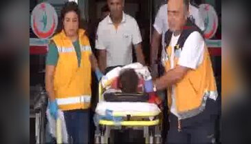 Bursa'da merdiven boşluğuna düşen çocuk ağır yaralandı