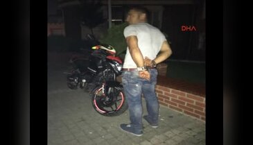 "Bizi kelepçele, şaka yapalım" dediler, gasp etti!