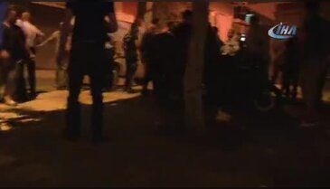 Mahalleli ve Suriyeli aile arasında sopalı bıçaklı kavga: 2 yaralı
