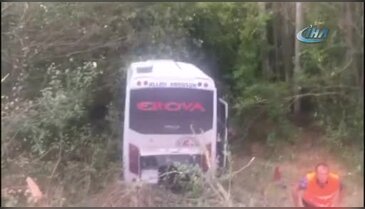 Amasya'da yolcu şarampole uçtu: 26 yaralı