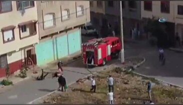 Evini ateşe verip ölüme atladı
