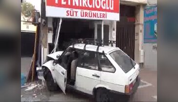 Bursa'da direksiyon başında nöbet geçirince iş yerine daldı!