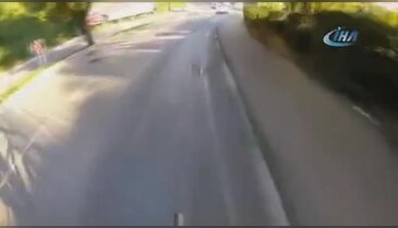 Bursa'da bisikletçinin kazası kask kamerasına yansıdı!