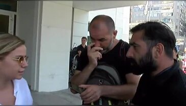 İrem Derici'nin yakınları ve dostları hastaneye akın etti