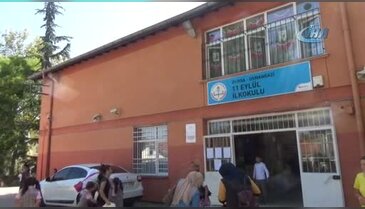 Bursa'da öğrencilerin kırtasiye malzemeleri belediyeden