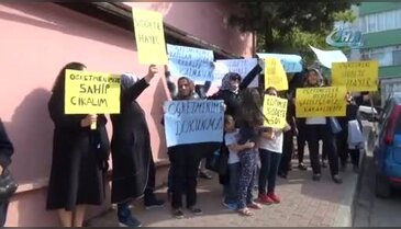 Öğretmeni bıçaklayan kadına Bursalı velilerden tepki