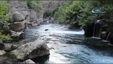 Bursalı dağcıların Köprülü ve Tazı Kanyonu geçişi komandoları aratmadı