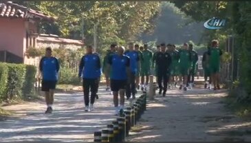 Bursaspor'da Teknik Direktörü Le Guen: "Konuşarak sorunları çözmeye çalışacağız"