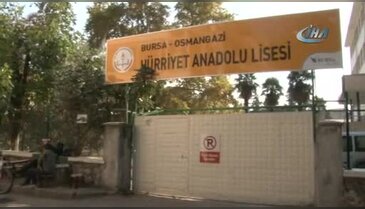 Bursa'da polisten okul önlerinde sıkı denetim