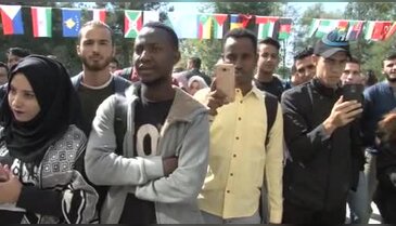 Bursa'da yabancı Müslüman öğrenciler ilk defa aşure yedi