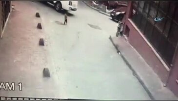 Kamyonet dehşeti: 2 yaşındaki çocuk ezildi