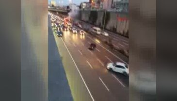 'Drift' yapan düğün konvoyundaki araçlar trafiği kilitledi