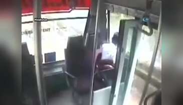 Otobüs ineceği yerine geçince aşağı atladı