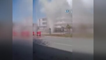 Su borusu patladı, yollar göle döndü