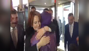 Meral Akşener, Bursa'da nikah şahidi oldu